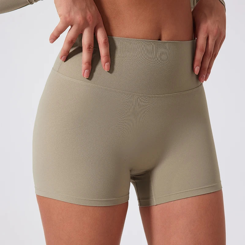 Hyra Shorts